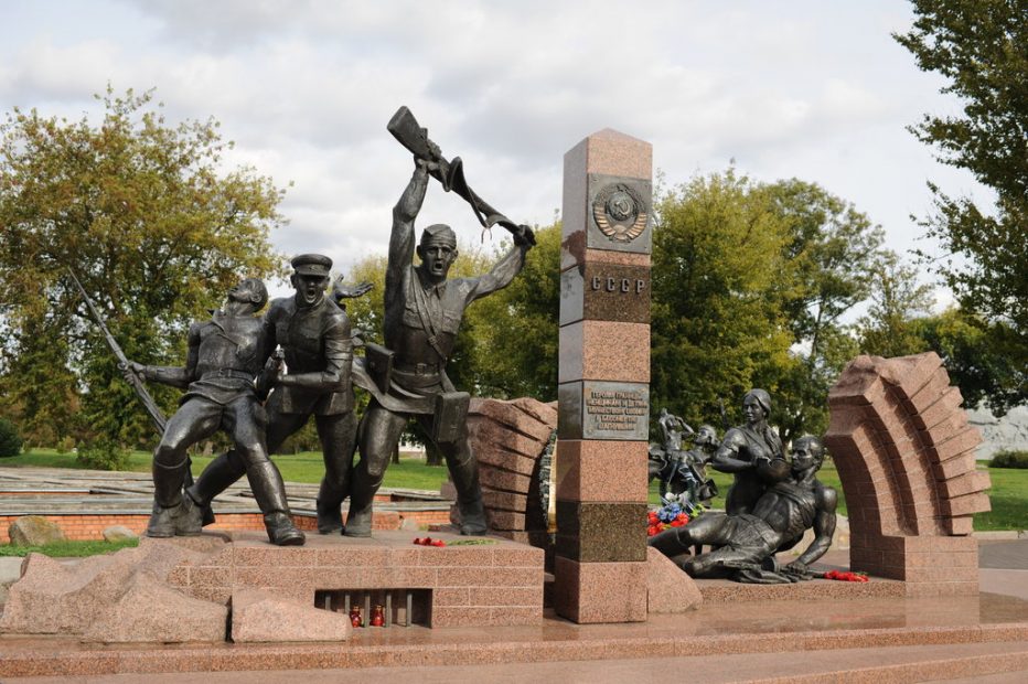 Памятник героям-пограничникам